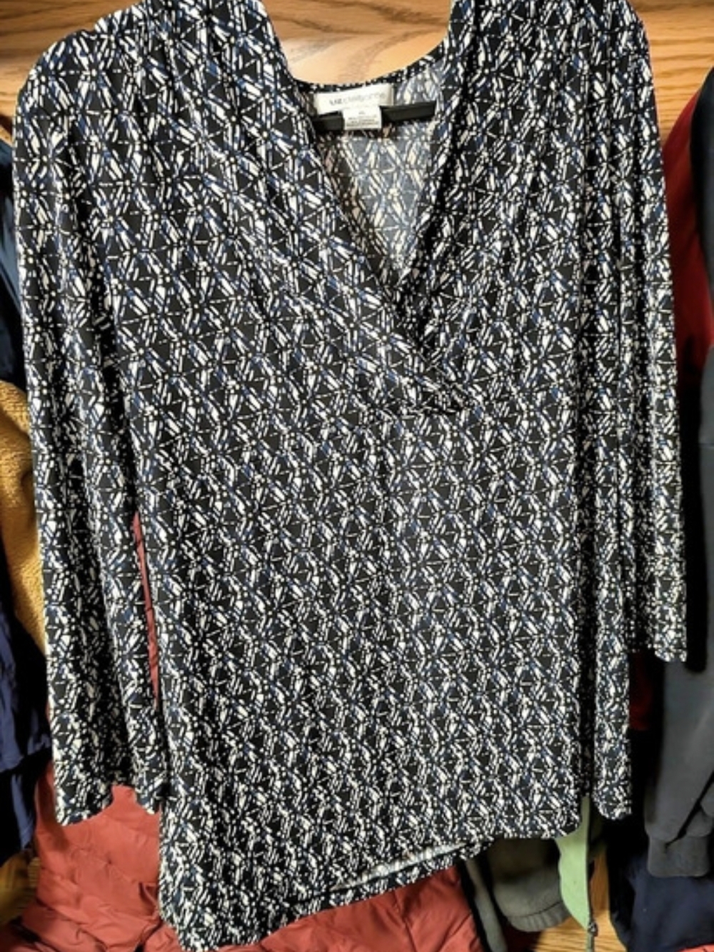 Liz Claiborne Abstract Print Blouse in Black & White Size XL